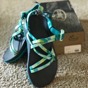 ✨Chaco ZX1 Ecotread Girls Sandal ✨